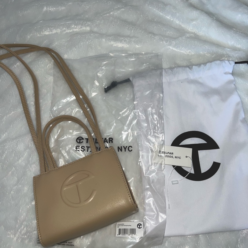 AUTHENTIC!!!!!Brand New Telfar Bag in color cream size small